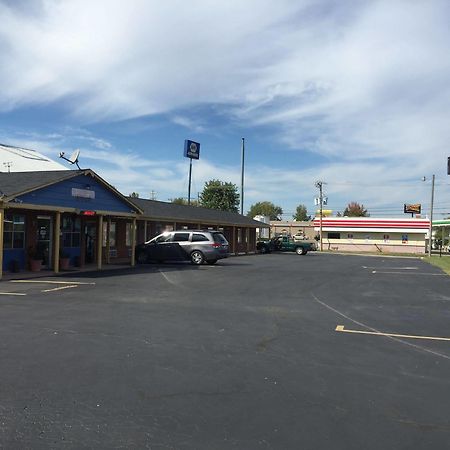 Economy Inn St. James 外观 照片