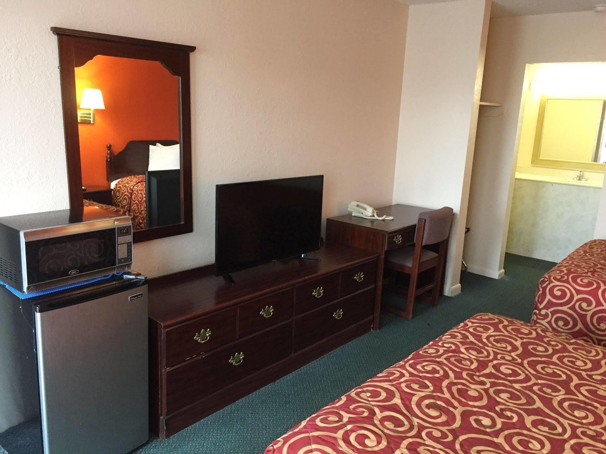 Economy Inn St. James 外观 照片