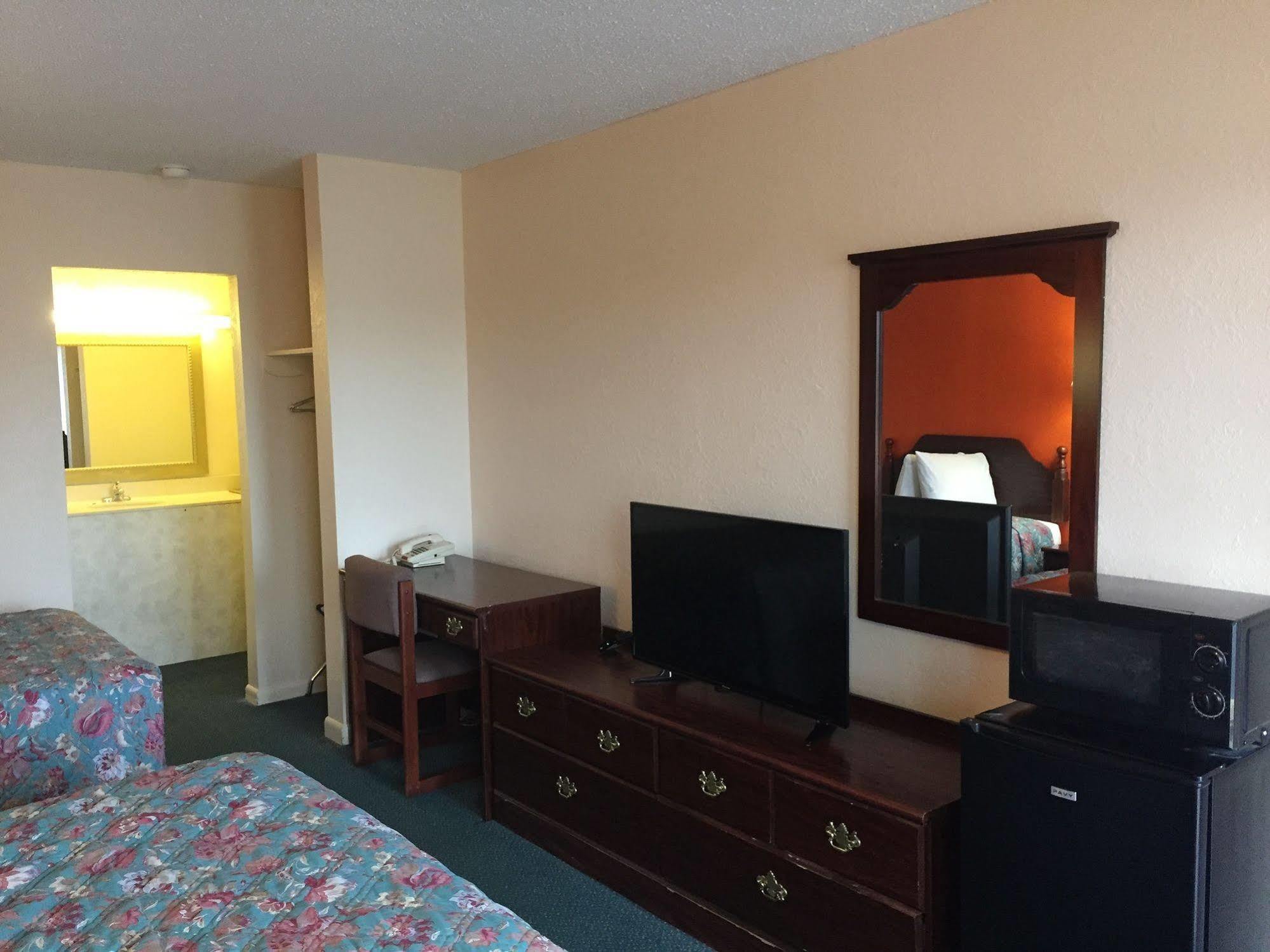Economy Inn St. James 外观 照片